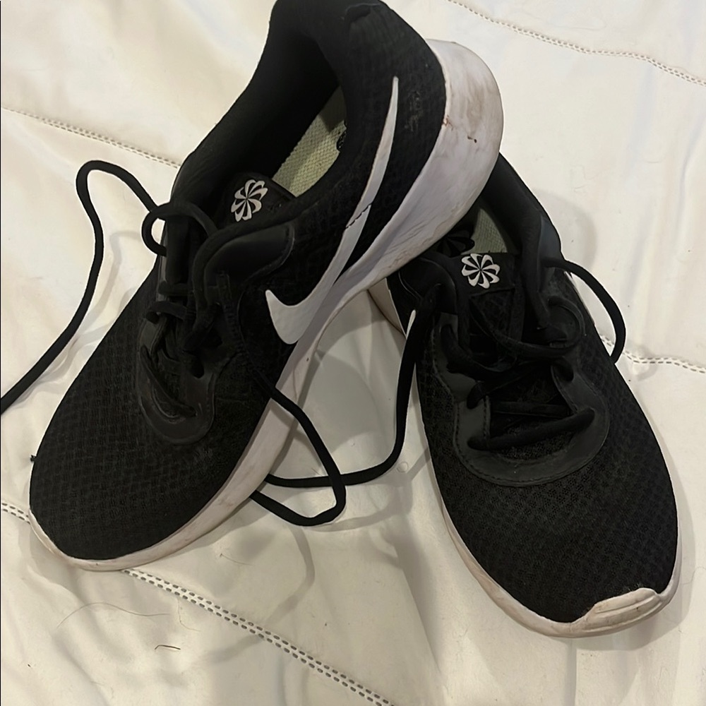 Nike, Women’s sneakers